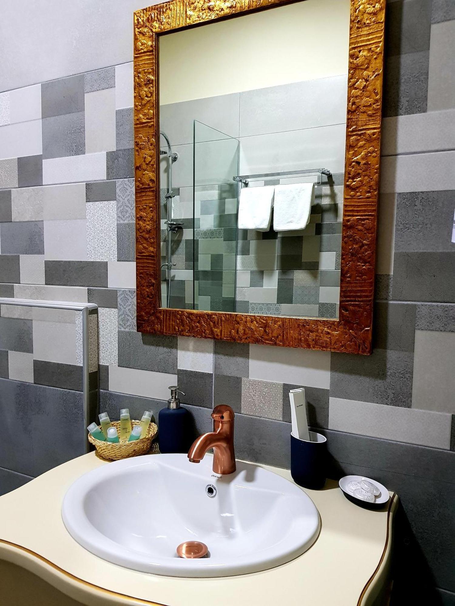 Casa Gace Hotel Korce Bilik gambar